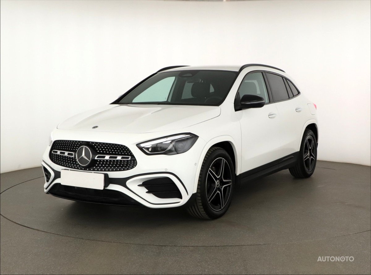Mercedes-Benz GLA, 2024 - pohled č. 3
