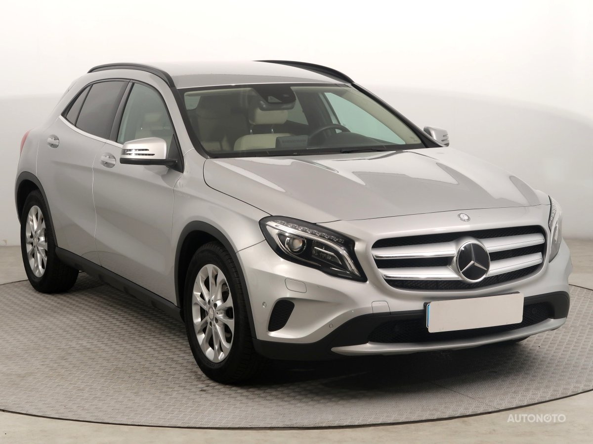 Mercedes-Benz GLA, 2016 - pohled č. 1