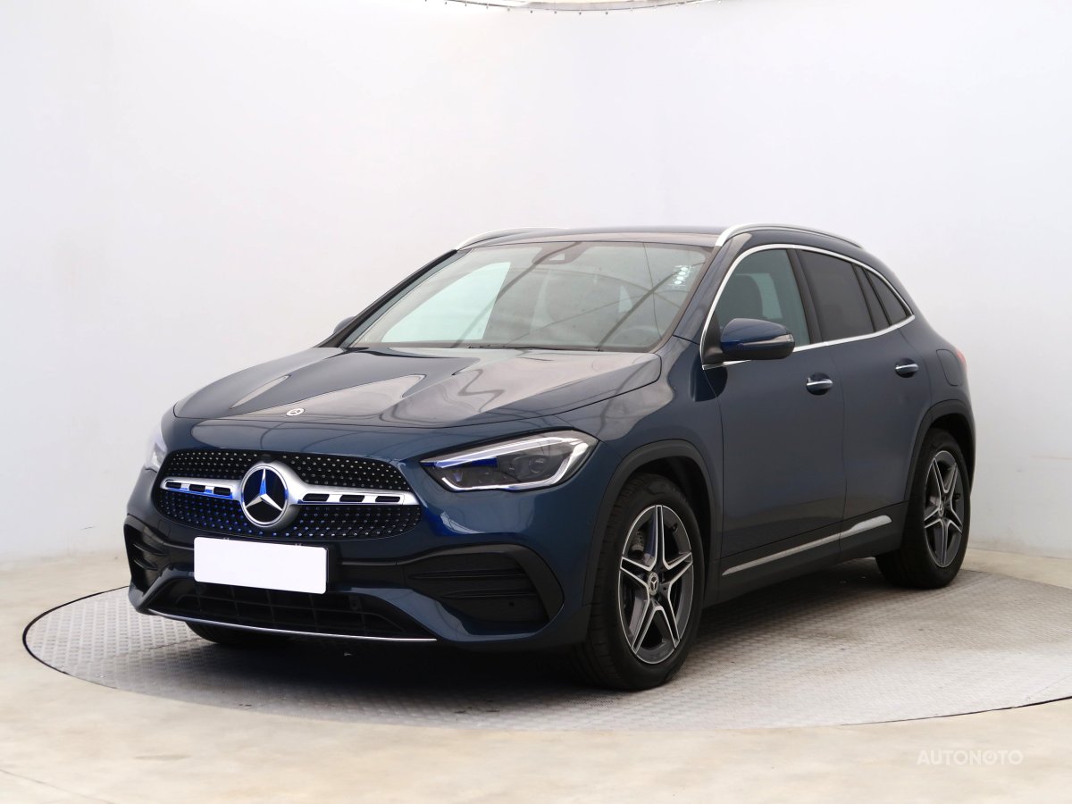 Mercedes-Benz GLA, 2021 - pohled č. 3