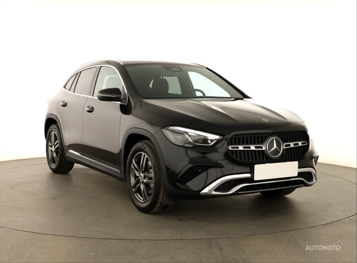 Mercedes-Benz GLA, 2025 - celkový pohled