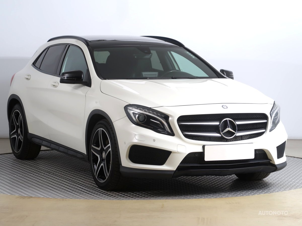 Mercedes-Benz GLA, 2016 - celkový pohled
