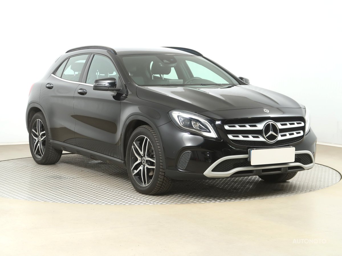Mercedes-Benz GLA, 2017 - celkový pohled