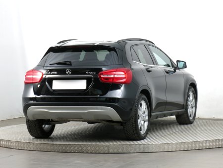 Mercedes-Benz GLA, 2015 - pohled č. 7