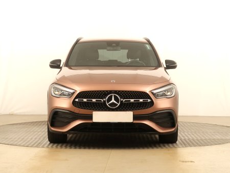 Mercedes-Benz GLA, 2021 - pohled č. 2