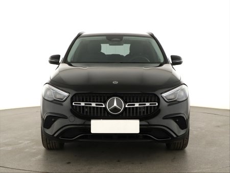Mercedes-Benz GLA, 2024 - pohled č. 2