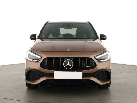Mercedes-Benz GLA, 2021 - pohled č. 2