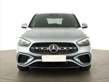 Mercedes-Benz GLA, 2024 - pohled č. 2