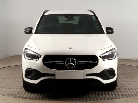 Mercedes-Benz GLA, 2022 - pohled č. 2