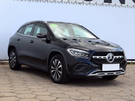 Mercedes-Benz GLA Mercedes   250 e,2021