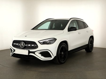 Mercedes-Benz GLA, 2024 - pohled č. 3