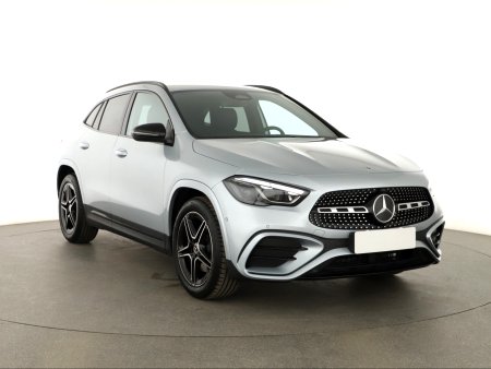 Mercedes-Benz GLA Mercedes   200,2025, AMG Line, Navigace