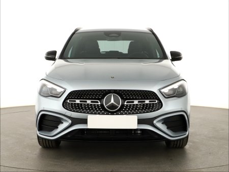 Mercedes-Benz GLA, 2025 - pohled č. 2