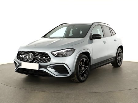 Mercedes-Benz GLA, 2025 - pohled č. 3