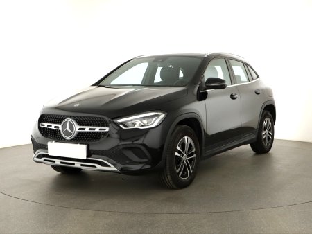 Mercedes-Benz GLA, 2023 - pohled č. 3