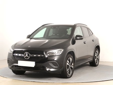 Mercedes-Benz GLA, 2021 - pohled č. 3