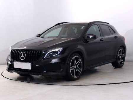 Mercedes-Benz GLA, 2016 - pohled č. 3