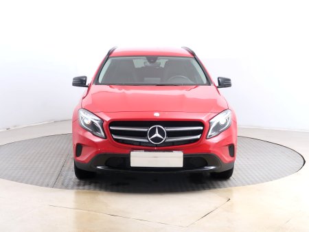 Mercedes-Benz GLA, 2016 - pohled č. 2