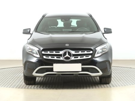 Mercedes-Benz GLA, 2019 - pohled č. 2