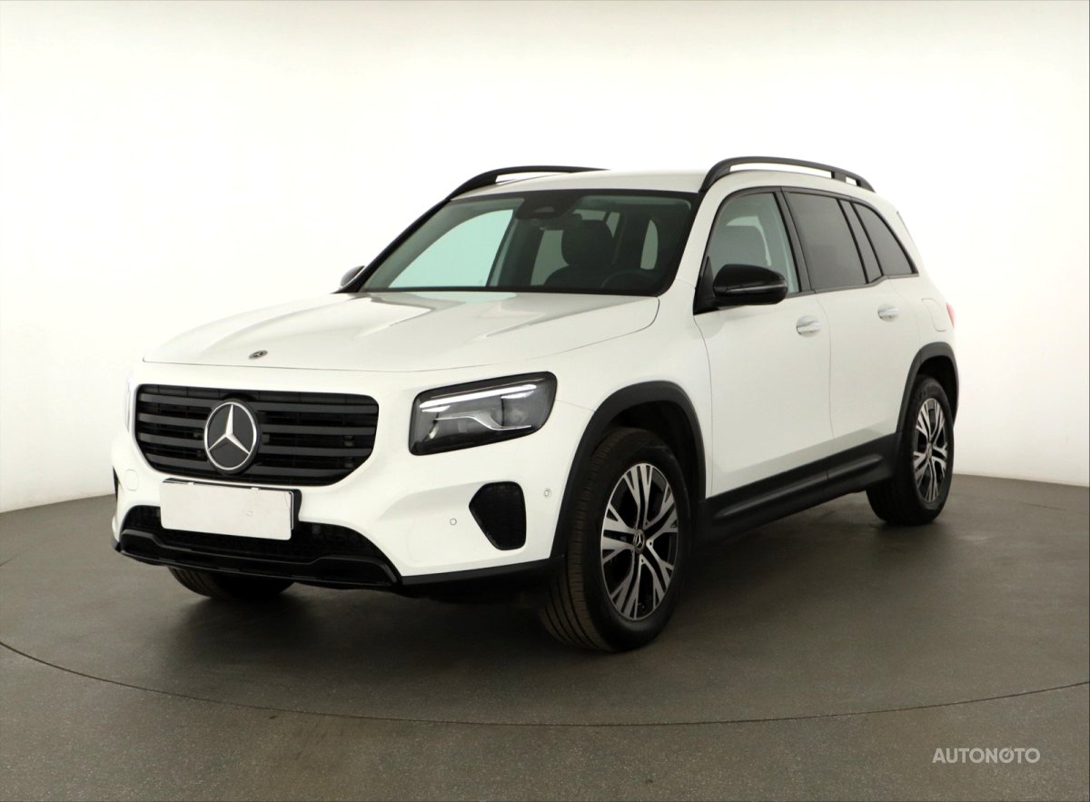 Mercedes-Benz GLB, 2024 - pohled č. 3