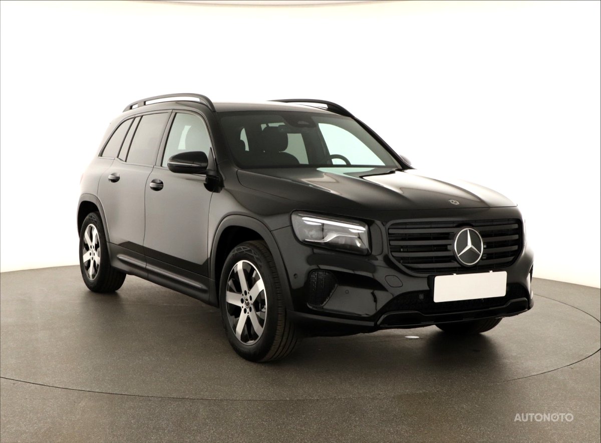 Mercedes-Benz GLB, 2024 - celkový pohled