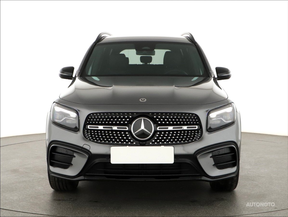 Mercedes-Benz GLB, 2024 - pohled č. 2