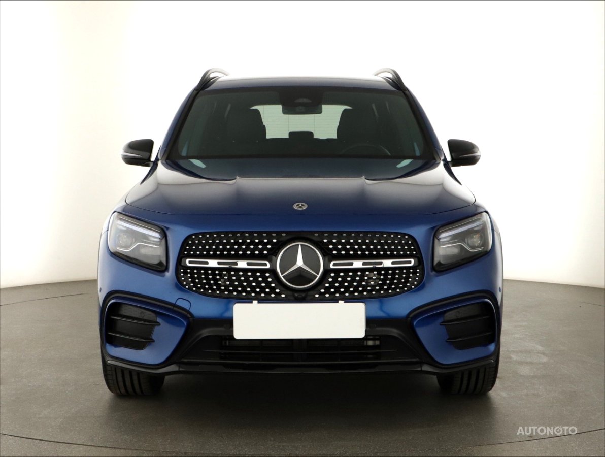 Mercedes-Benz GLB, 2024 - pohled č. 2