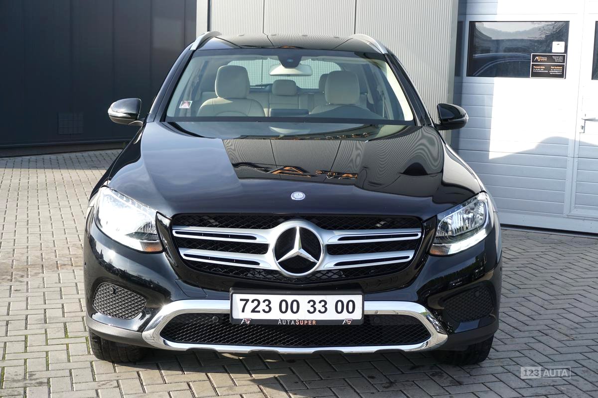 Mercedes-Benz GLC, 2016 - pohled č. 2