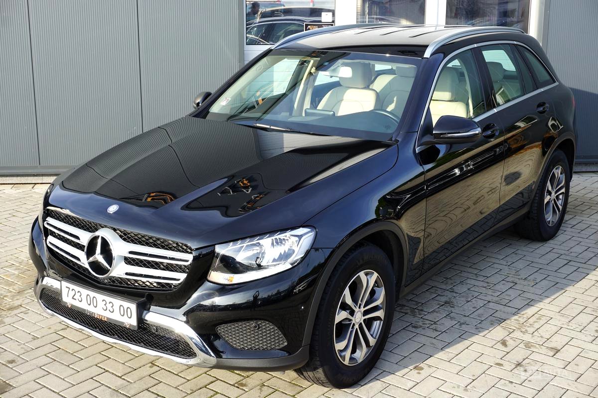 Mercedes-Benz GLC, 2016 - pohled č. 4