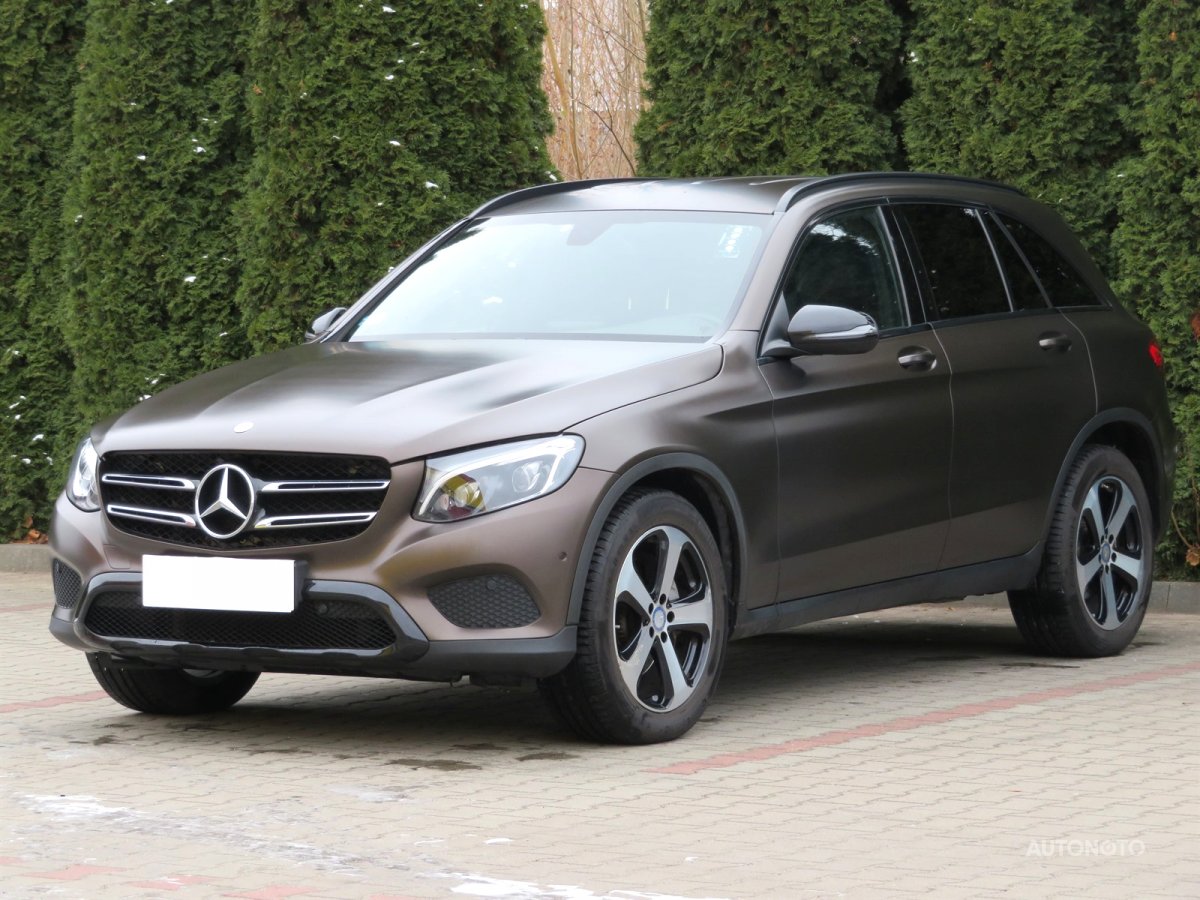 Mercedes-Benz GLC, 2016 - pohled č. 3