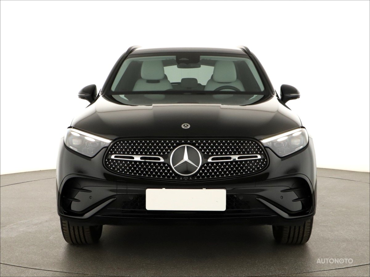 Mercedes-Benz GLC, 2024 - pohled č. 2