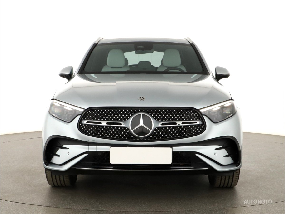 Mercedes-Benz GLC, 2024 - pohled č. 2