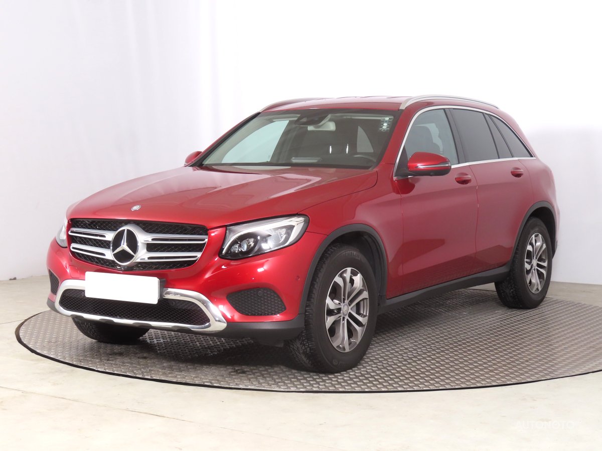 Mercedes-Benz GLC, 2016 - pohled č. 3