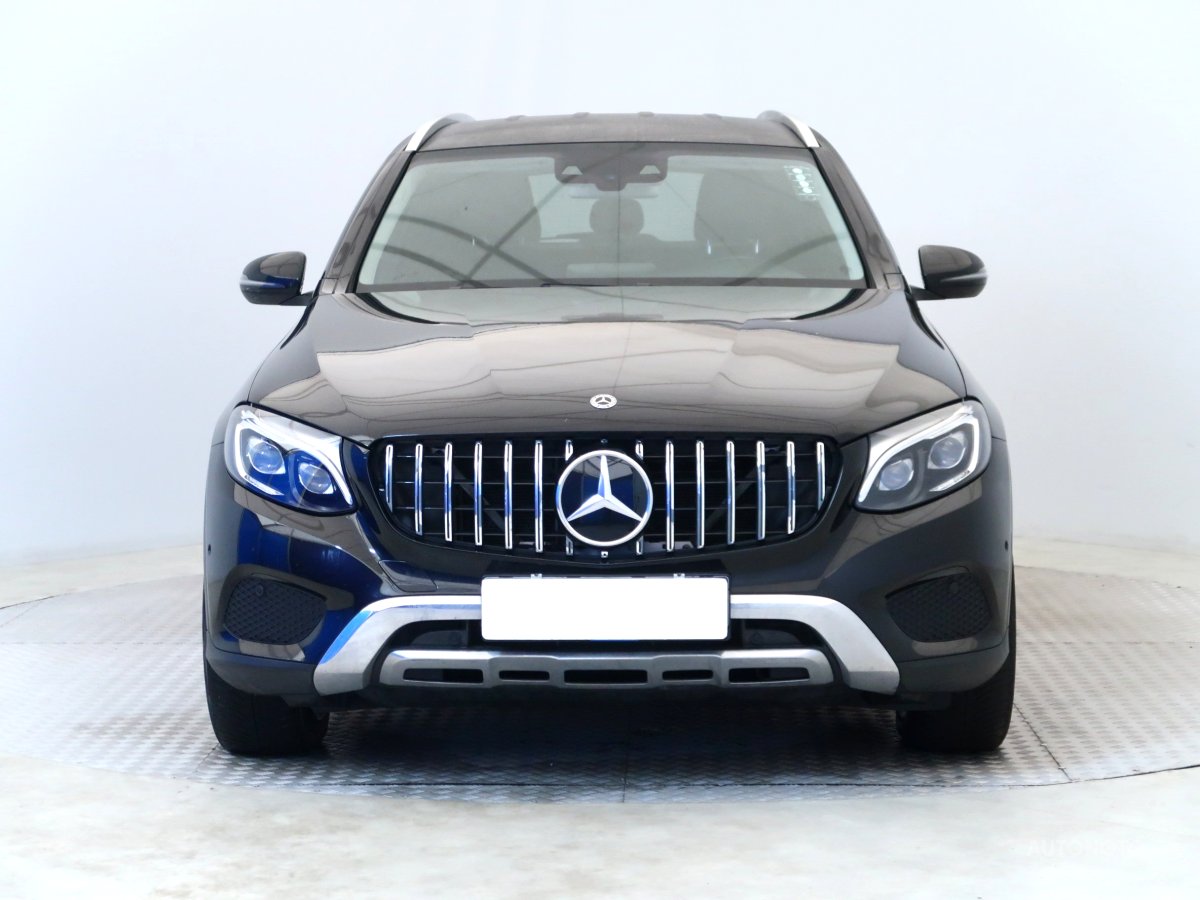 Mercedes-Benz GLC, 2016 - pohled č. 2