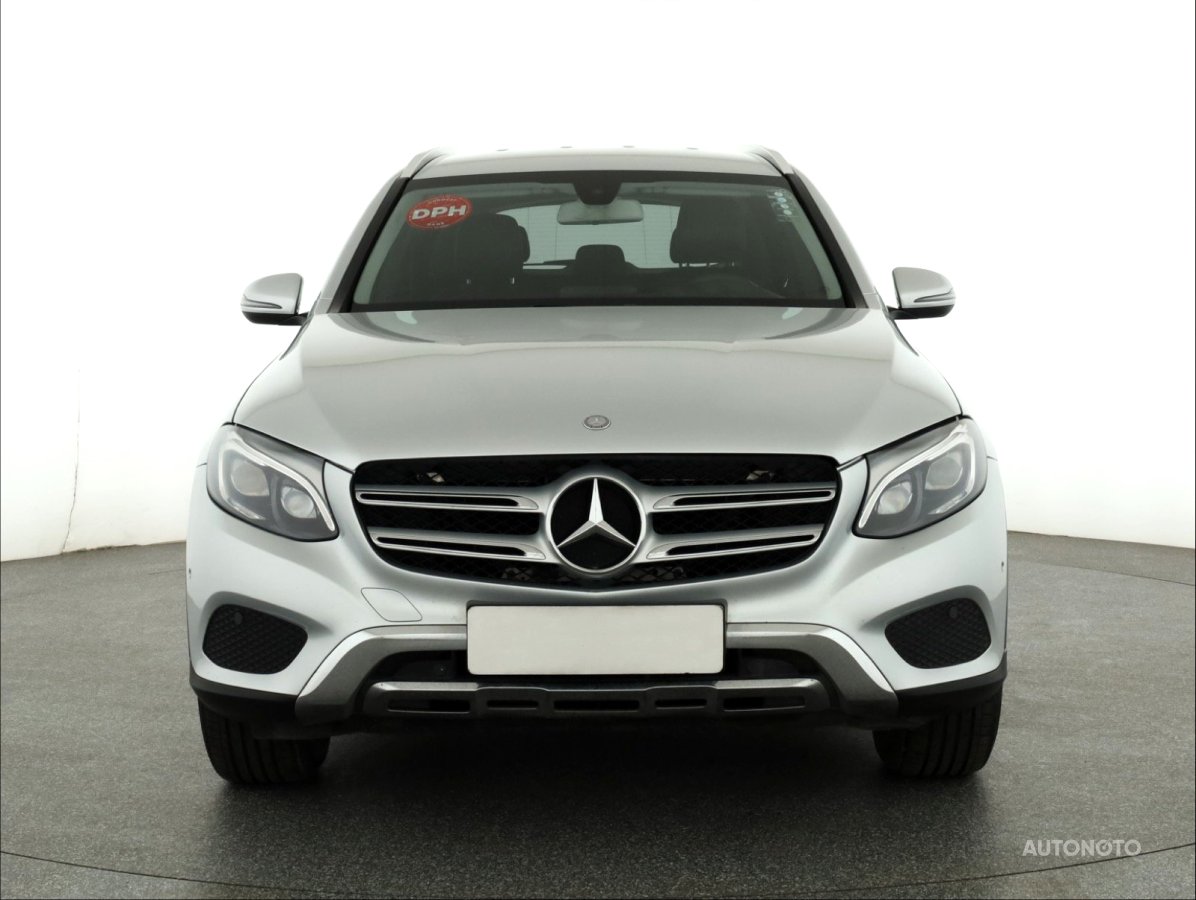 Mercedes-Benz GLC, 2016 - pohled č. 2