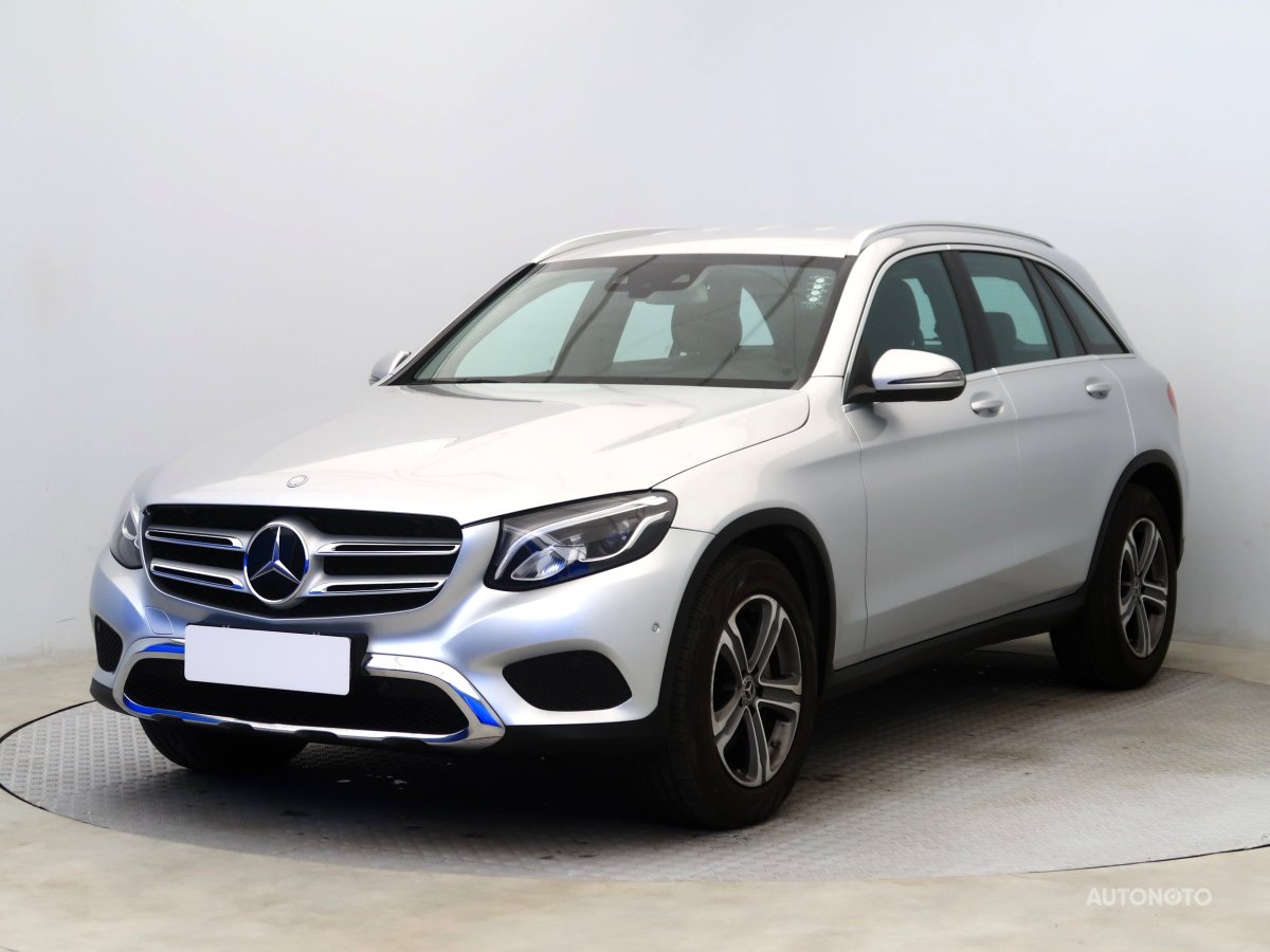 Mercedes-Benz GLC, 2016 - pohled č. 3