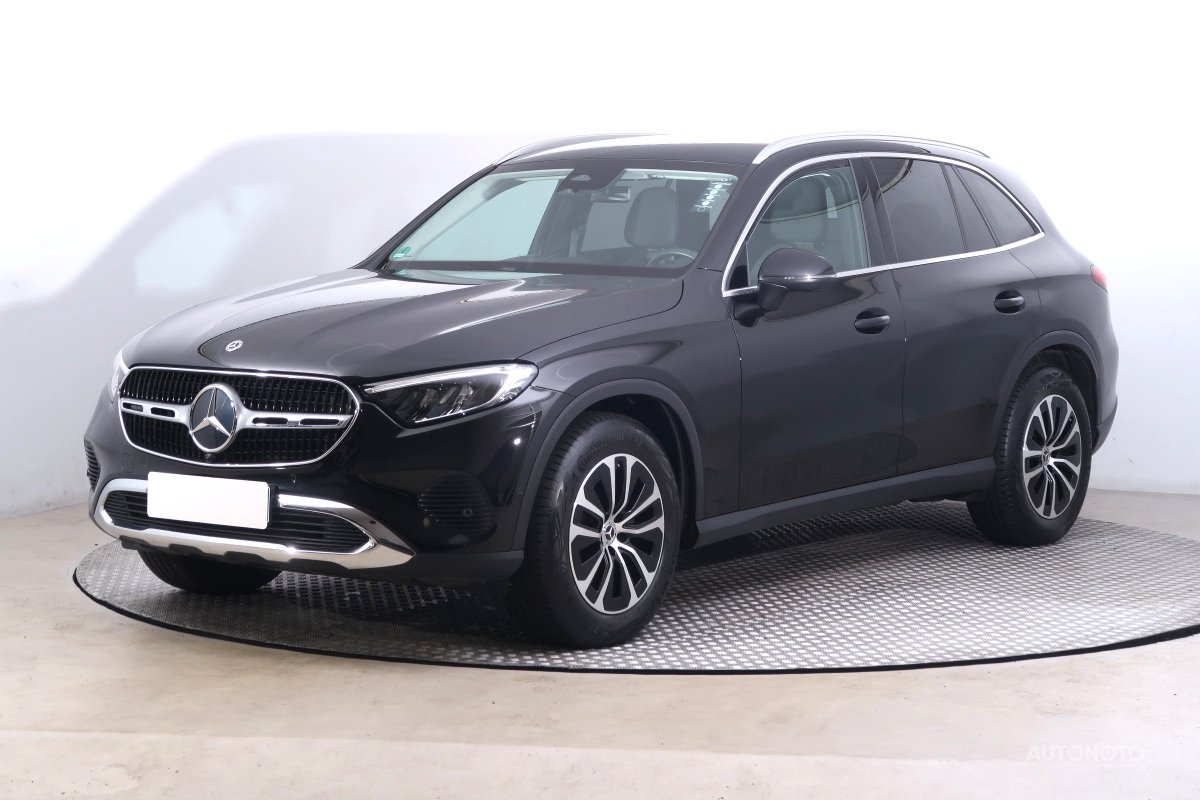 Mercedes-Benz GLC, 2023 - pohled č. 3