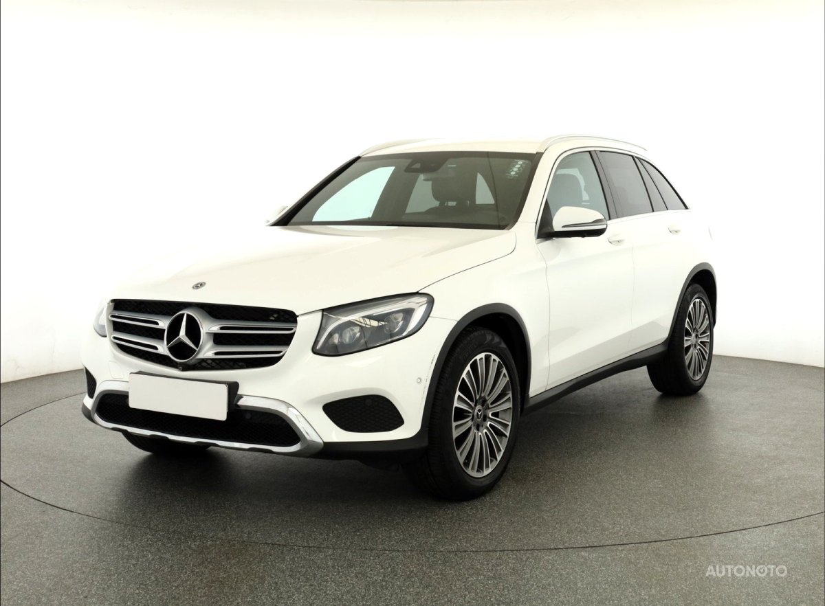 Mercedes-Benz GLC, 2018 - pohled č. 3