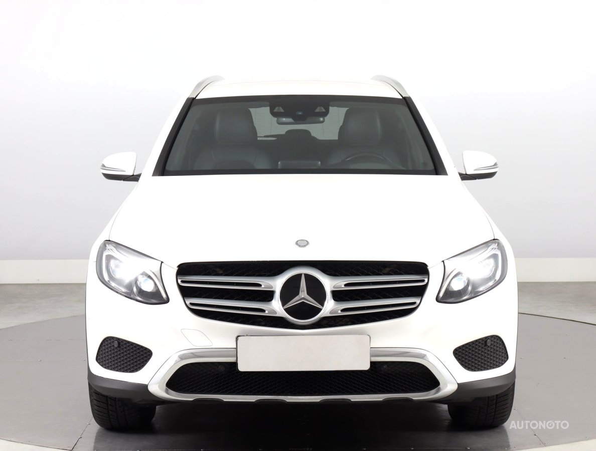 Mercedes-Benz GLC, 2016 - pohled č. 2