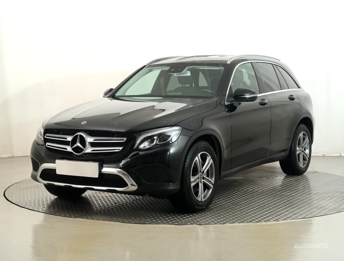 Mercedes-Benz GLC, 2018 - pohled č. 3