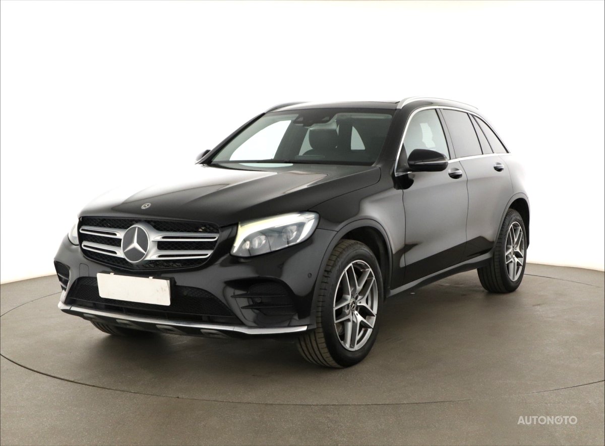 Mercedes-Benz GLC, 2017 - pohled č. 3