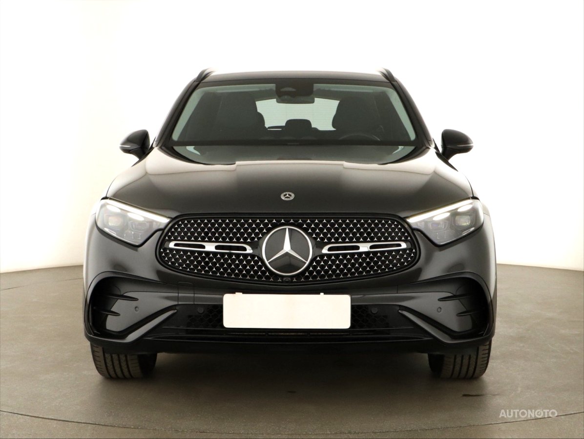 Mercedes-Benz GLC, 2022 - pohled č. 2