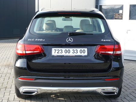 Mercedes-Benz GLC, 2016 - pohled č. 6