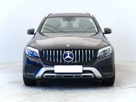 Mercedes-Benz GLC, 2016 - pohled č. 2