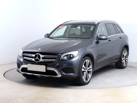 Mercedes-Benz GLC, 2016 - pohled č. 3