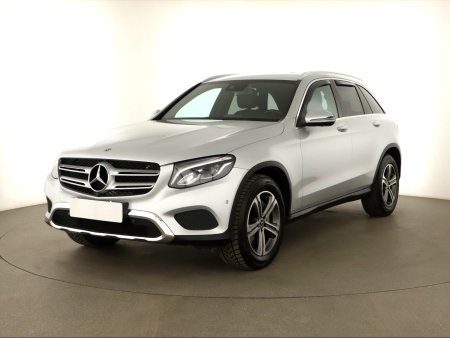 Mercedes-Benz GLC, 2017 - pohled č. 3