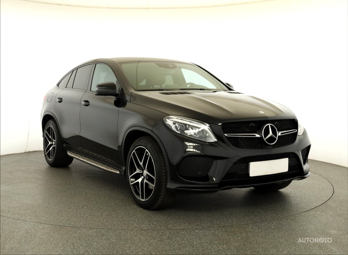 Mercedes-Benz GLE coupe, 2016 - celkový pohled