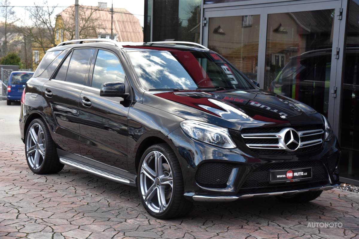 Mercedes-Benz GLE, 2016 - celkový pohled