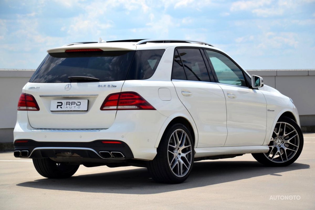 Mercedes-Benz GLE, 2015 - pohled č. 2