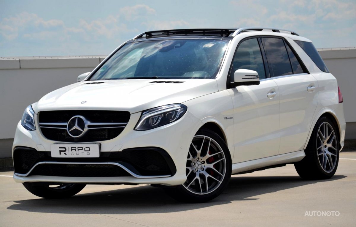 Mercedes-Benz GLE, 2015 - pohled č. 3