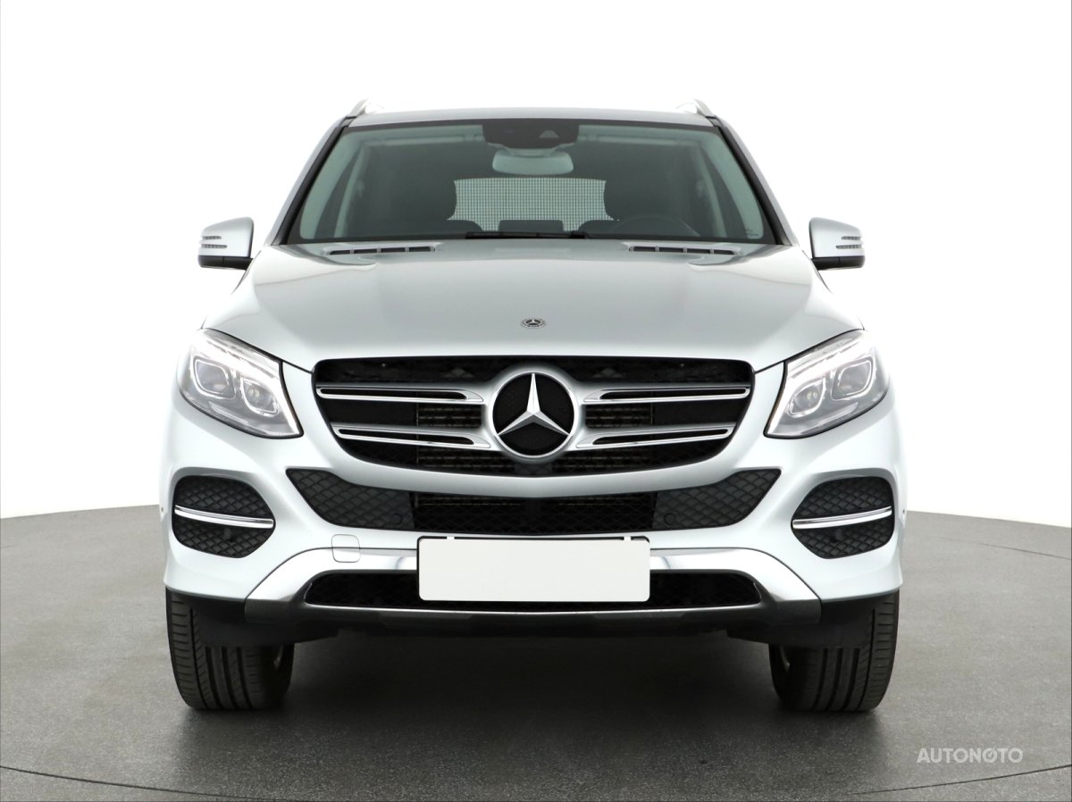 Mercedes-Benz GLE, 2018 - pohled č. 2